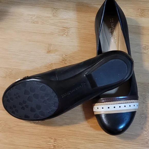 Naturalizer women's shoes, flats, dress shoes, size 8.5 - Picture 3 of 4